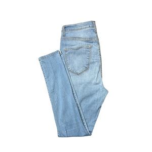 Fashion Nova Skinny Size 15 Light Blue Wash Distressed Jeans.